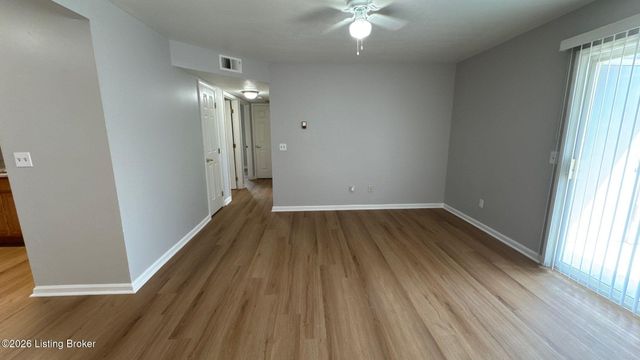 4101 Blue Lick Ct 3, Louisville, KY 40229