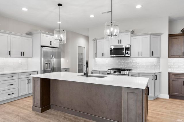 3912 Burnley Drive, West Lafayette, IN 47906