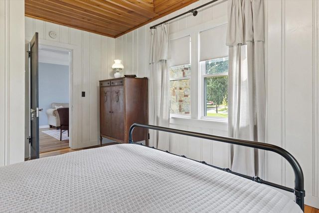 409 W Clark STREET, Jefferson, WI 53549