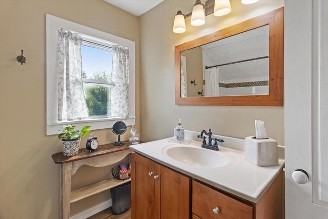 409 W Clark STREET, Jefferson, WI 53549