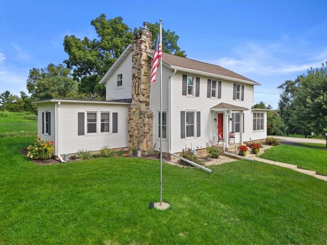 409 W Clark STREET, Jefferson, WI 53549