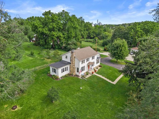 409 W Clark STREET, Jefferson, WI 53549