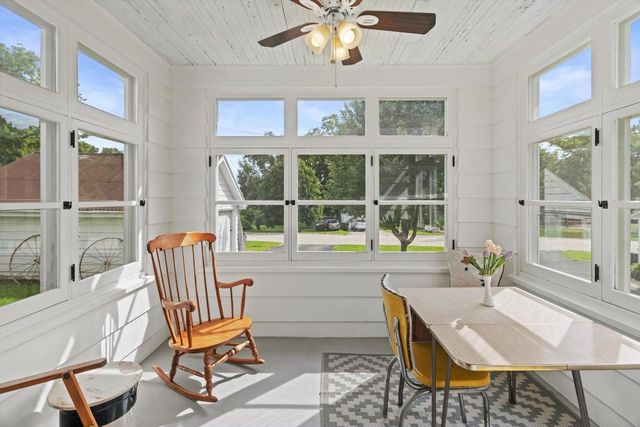409 W Clark STREET, Jefferson, WI 53549