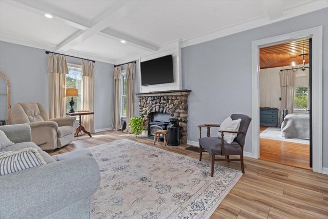409 W Clark STREET, Jefferson, WI 53549