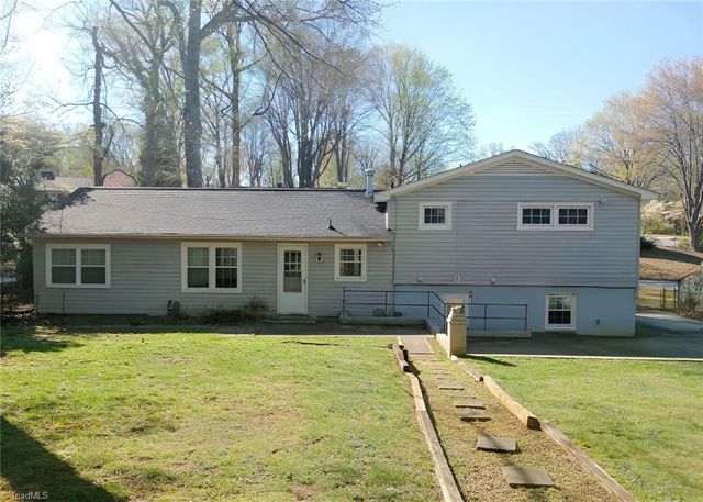 3202 Northampton Drive, Greensboro, NC 27408