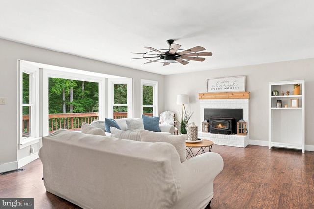 8651 KING GEORGE CT, Pomfret, MD 20675