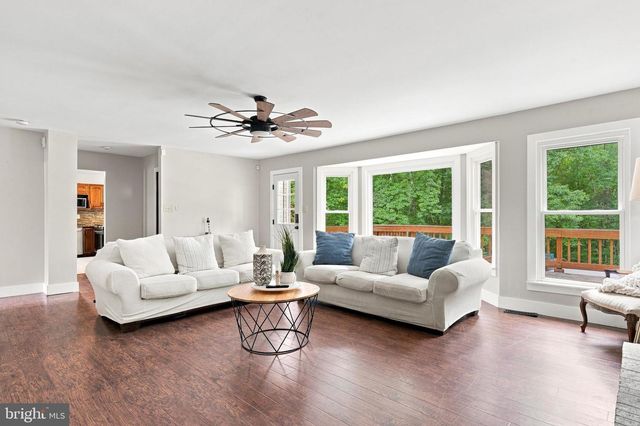 8651 KING GEORGE CT, Pomfret, MD 20675