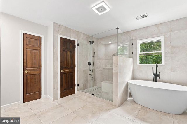 8651 KING GEORGE CT, Pomfret, MD 20675