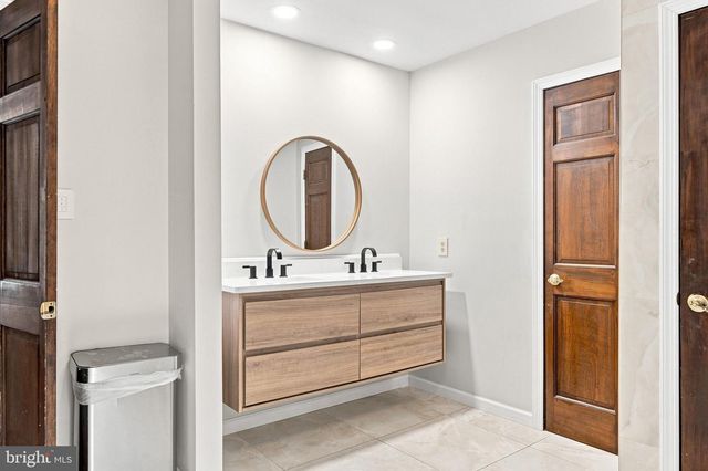 8651 KING GEORGE CT, Pomfret, MD 20675