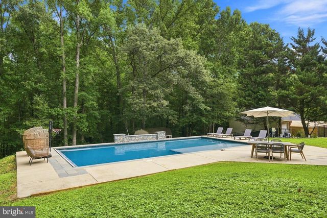 8651 KING GEORGE CT, Pomfret, MD 20675