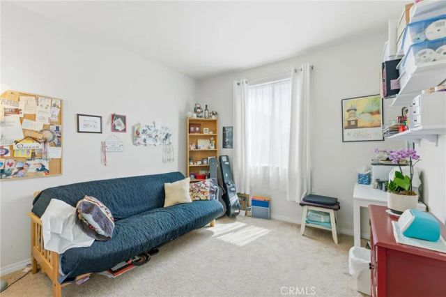 7811 Calisia, Fontana, CA 92336