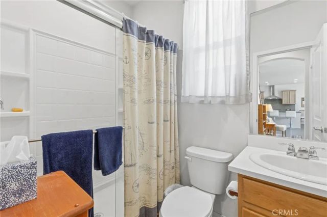 7811 Calisia, Fontana, CA 92336