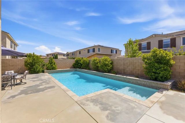 7811 Calisia, Fontana, CA 92336