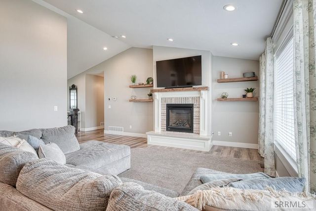 2737 Pinfire Creek, Ammon, ID 83406