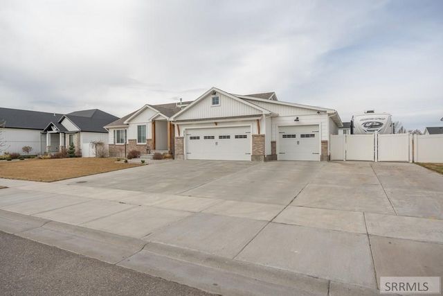 2737 Pinfire Creek, Ammon, ID 83406
