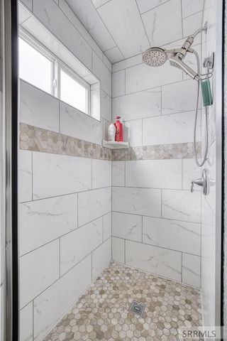 2737 Pinfire Creek, Ammon, ID 83406