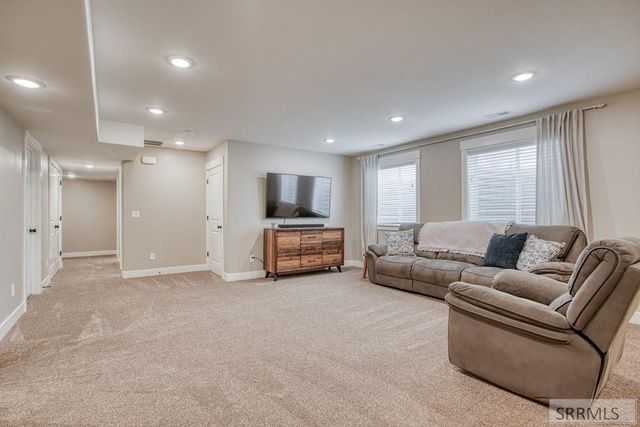 2737 Pinfire Creek, Ammon, ID 83406