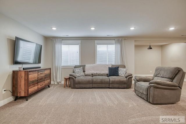 2737 Pinfire Creek, Ammon, ID 83406