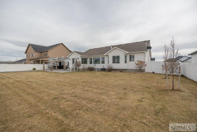 2737 Pinfire Creek, Ammon, ID 83406
