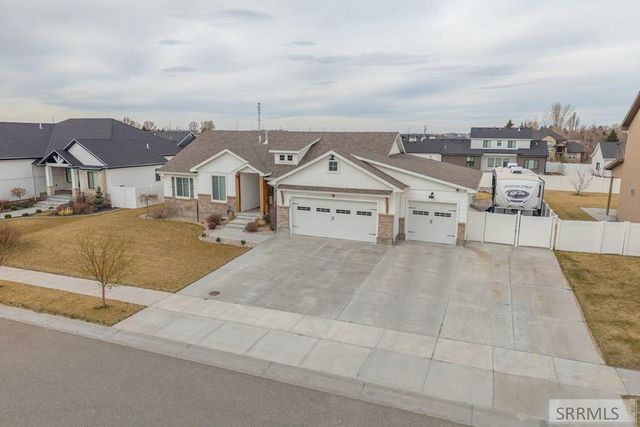2737 Pinfire Creek, Ammon, ID 83406