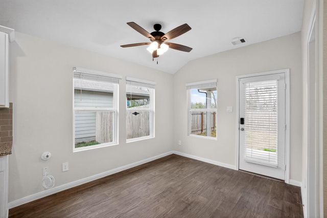 206 ADDISON PL, Lockhart, TX 78644