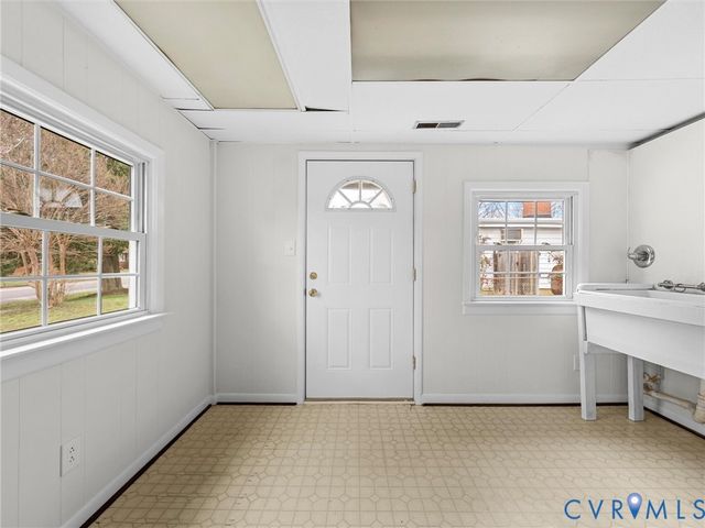 7513 Seminary Ave, Henrico, VA 23227