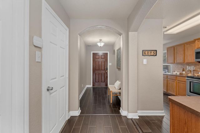 1518 Darfield Court, Houston, TX 77014