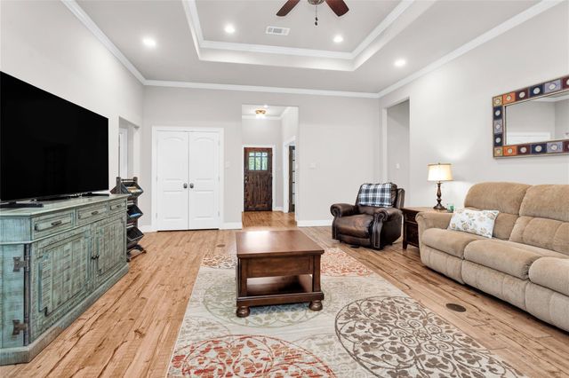 11781 Walding Road, Montgomery, TX 77356