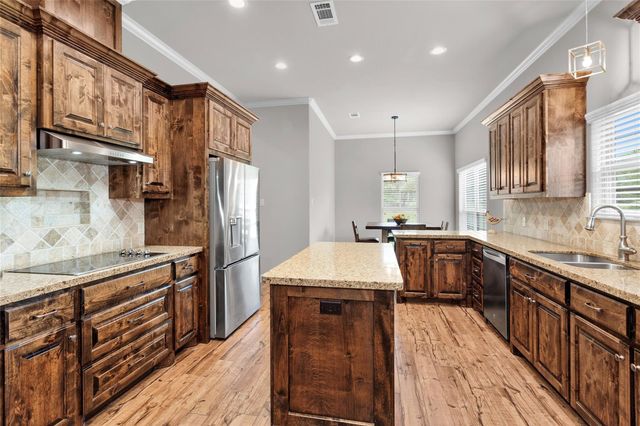 11781 Walding Road, Montgomery, TX 77356