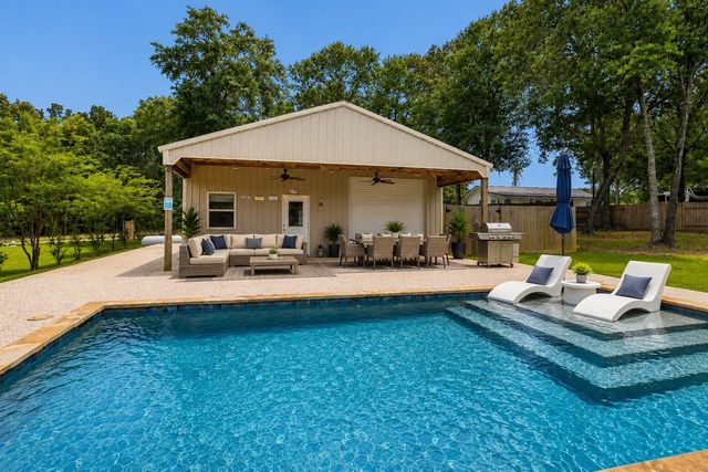 11781 Walding Road, Montgomery, TX 77356