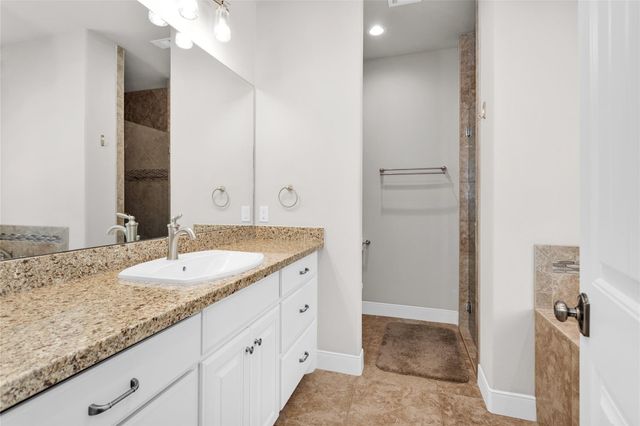 11781 Walding Road, Montgomery, TX 77356