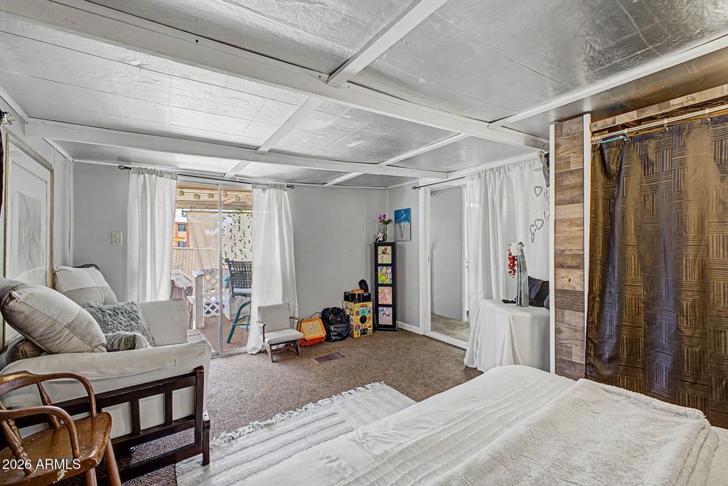 Image 11 of property listing at 10401 N CAVE CREEK Road 158, Phoenix, AZ 85020