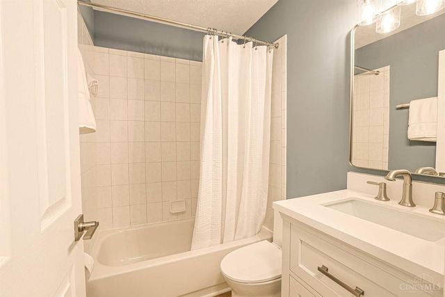 4954 Bell Avenue, Blue Ash, OH 45242