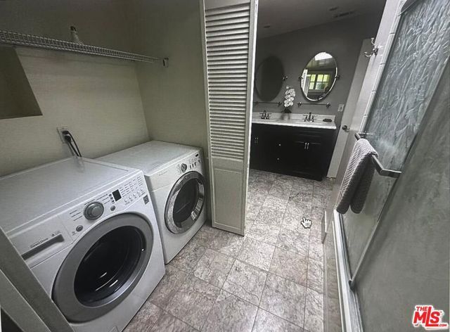 1552 Crater Lane, Los Angeles, CA 90077