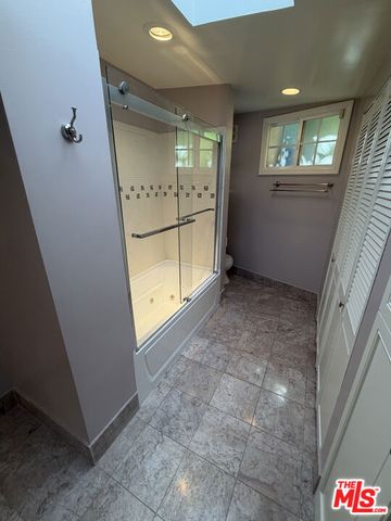 1552 Crater Lane, Los Angeles, CA 90077