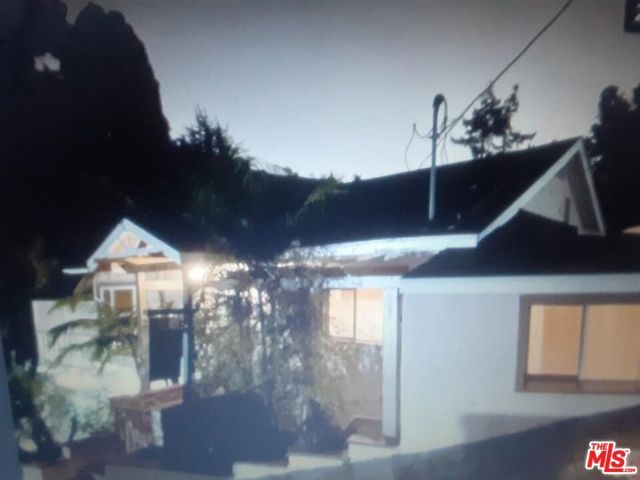 1552 Crater Lane, Los Angeles, CA 90077