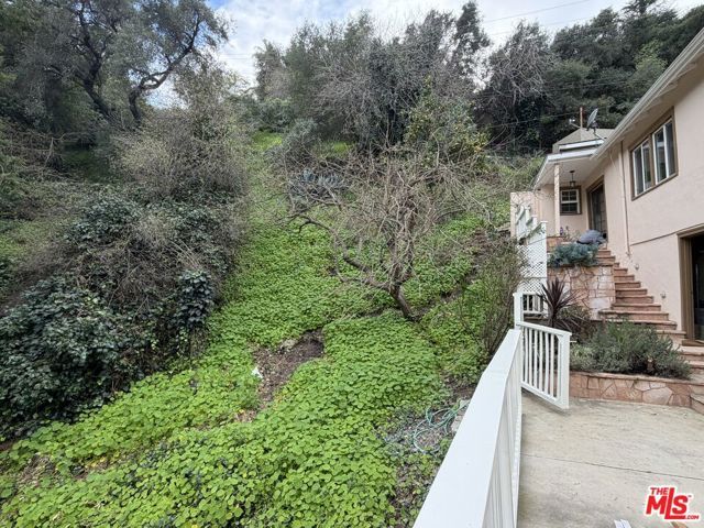 1552 Crater Lane, Los Angeles, CA 90077