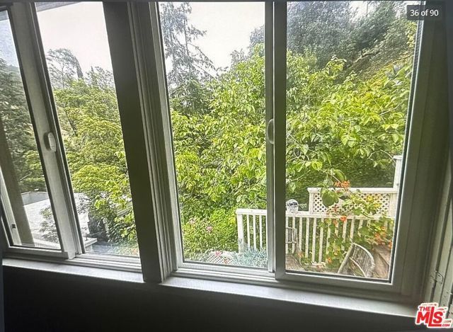 1552 Crater Lane, Los Angeles, CA 90077