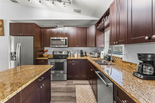 12895 Persimmon Boulevard, The Acreage, FL 33411