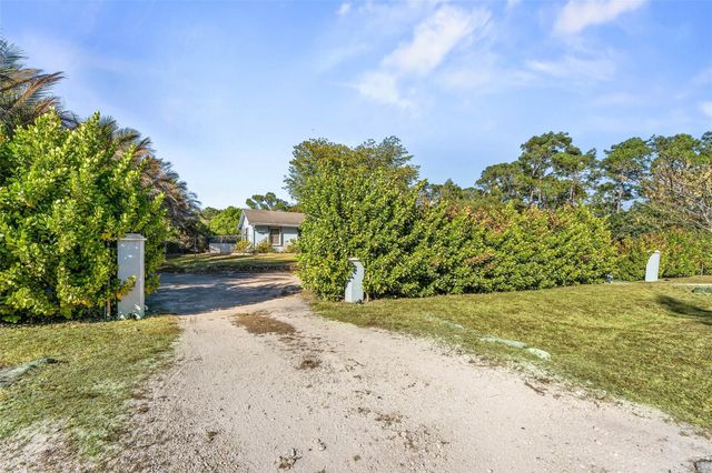 12895 Persimmon Boulevard, The Acreage, FL 33411