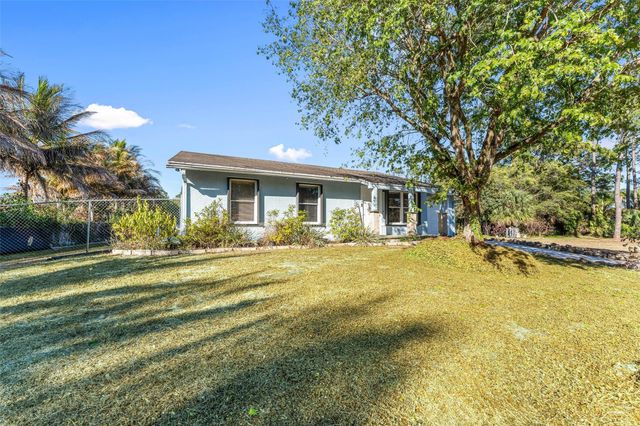 12895 Persimmon Boulevard, The Acreage, FL 33411