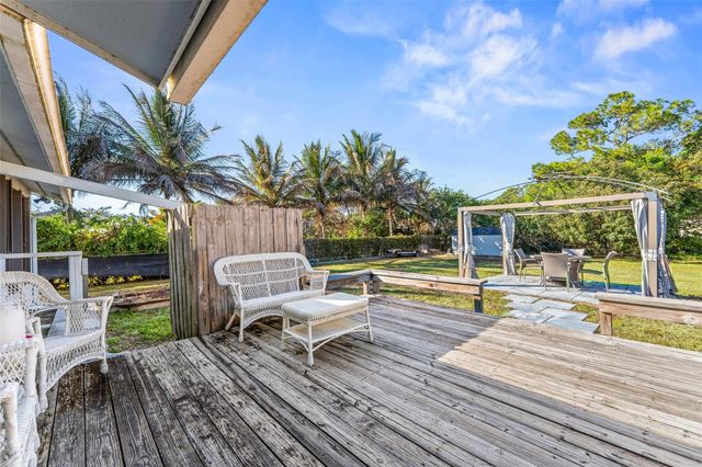 12895 Persimmon Boulevard, The Acreage, FL 33411