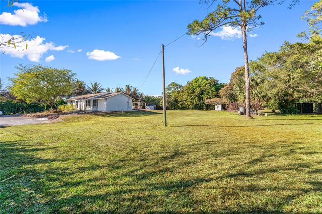 12895 Persimmon Boulevard, The Acreage, FL 33411