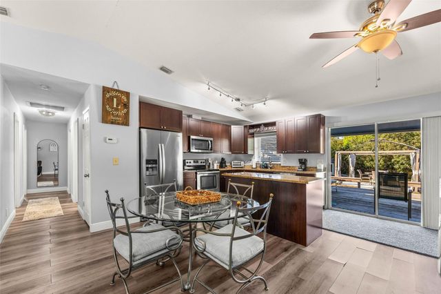 12895 Persimmon Boulevard, The Acreage, FL 33411