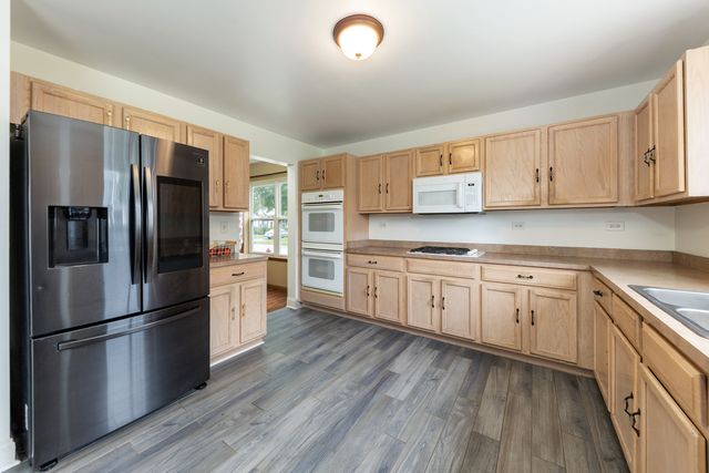 2716 Middleton Court, Aurora, IL 60503