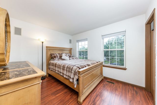 2716 Middleton Court, Aurora, IL 60503