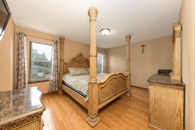 2716 Middleton Court, Aurora, IL 60503