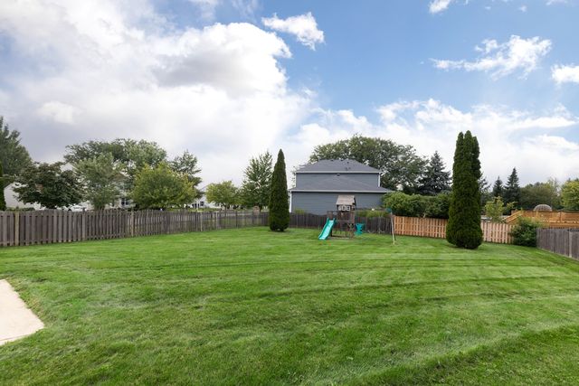 2716 Middleton Court, Aurora, IL 60503