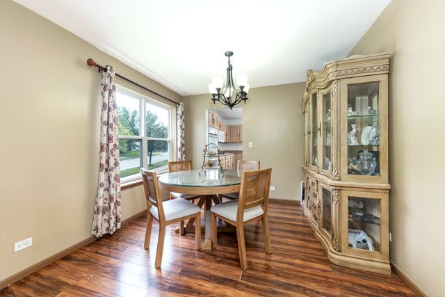 2716 Middleton Court, Aurora, IL 60503