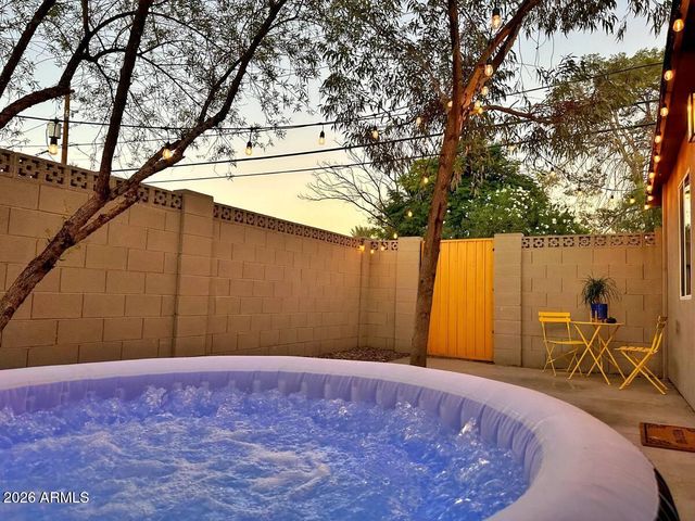 4401 N 19TH Place, Phoenix, AZ 85016